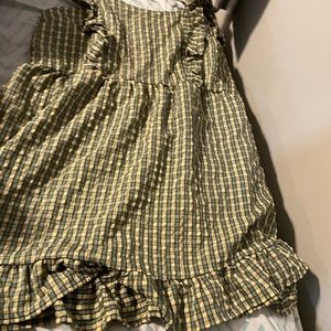 green and yellow dress